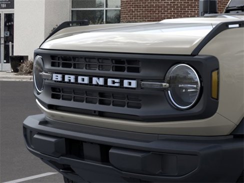 New 2025 Ford Bronco 4-Door image 19