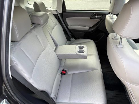 Used 2015 Subaru Forester 2.5i Limited image 12