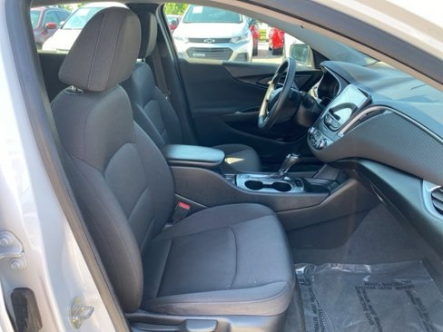 Used 2019 Chevrolet Malibu LS image 28