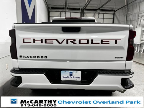 Used 2023 Chevrolet Silverado 1500 Custom image 8