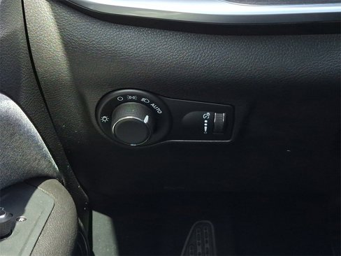New 2025 Jeep Compass Sport image 24