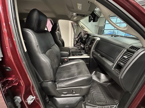Used 2018 RAM 2500 Laramie w/ Sport Appearance Group image 40
