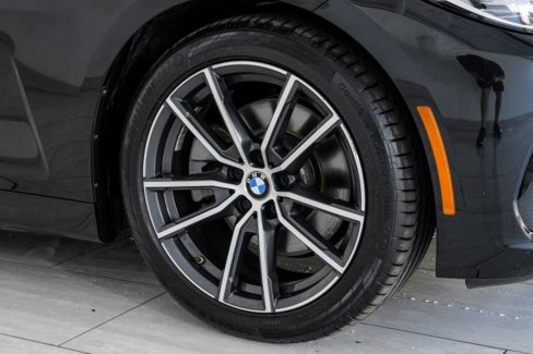 Used 2023 BMW 430i xDrive Convertible w/ Convenience Package image 44