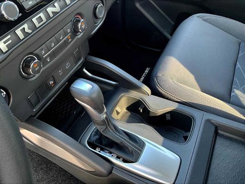 Certified 2025 Nissan Frontier SV image 20