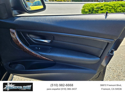 Used 2014 BMW 328i Sedan w/ Premium Package image 17