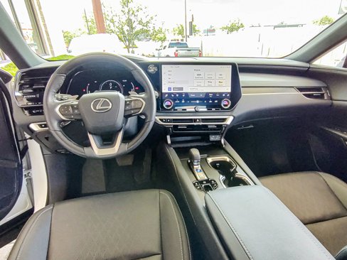 Used 2024 Lexus RX 350 Premium Plus image 3