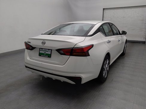 Used 2024 Nissan Altima 2.5 S image 7