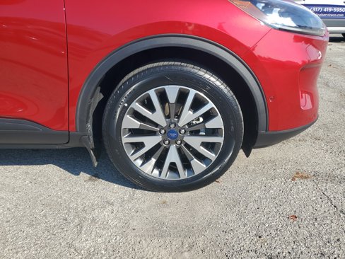 Certified 2020 Ford Escape Titanium image 5
