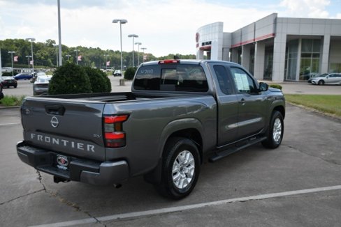 Used 2024 Nissan Frontier SV image 6