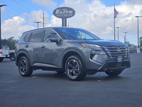 Used 2024 Nissan Rogue SV image 1