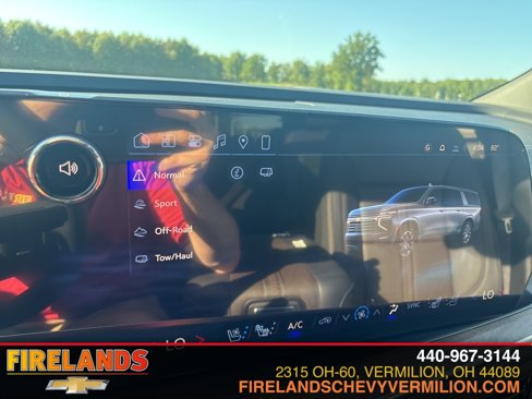 New 2026 Chevrolet Suburban High Country w/ Sun And Tow Package image 28