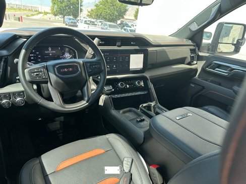 Used 2025 GMC Sierra 3500 AT4 w/ AT4 Premium Plus Package image 6
