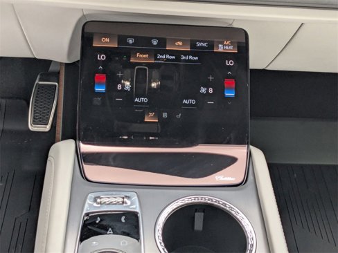 New 2026 Cadillac Vistiq Sport w/ LPO, Floor Liner Package image 22