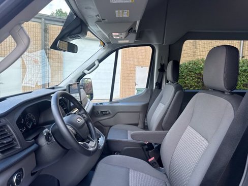 Used 2025 Ford Transit 350 XLT image 10