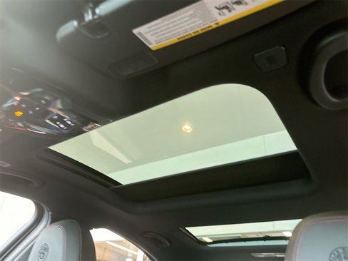 New 2025 Alfa Romeo Giulia AWD w/ Driving Assist Package image 26