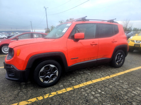 Used 2015 Jeep Renegade Latitude image 2