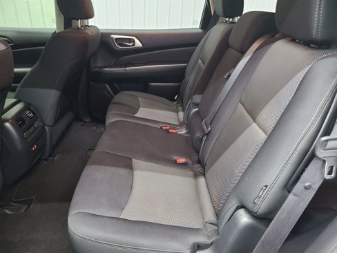 Used 2019 Nissan Pathfinder S image 35