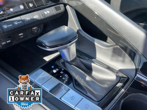 Used 2022 Hyundai Elantra Limited image 32