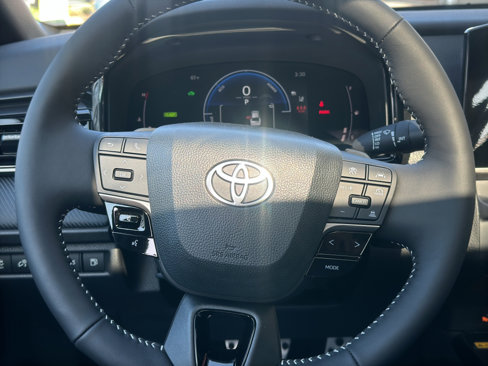 New 2026 Toyota Camry Hybrid w/ Convenience Package image 26