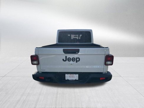 New 2025 Jeep Gladiator Sport image 6