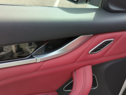 Certified 2022 Maserati Levante GT image 18