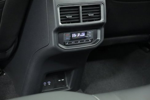 New 2025 Volkswagen Atlas SEL Premium R-Line image 33