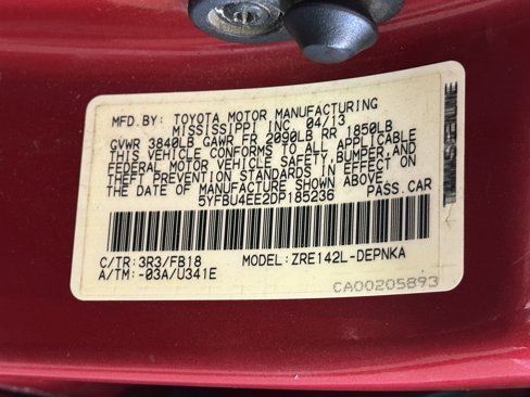 Used 2013 Toyota Corolla LE image 32