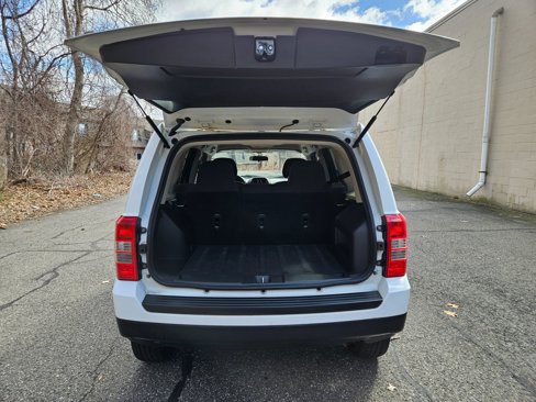 Used 2012 Jeep Patriot Sport image 7