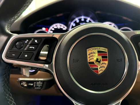 Used 2019 Porsche Cayenne image 35