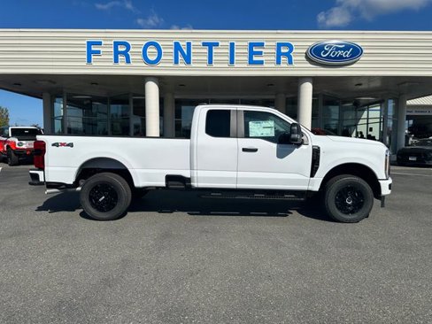 New 2026 Ford F350 XL image 2