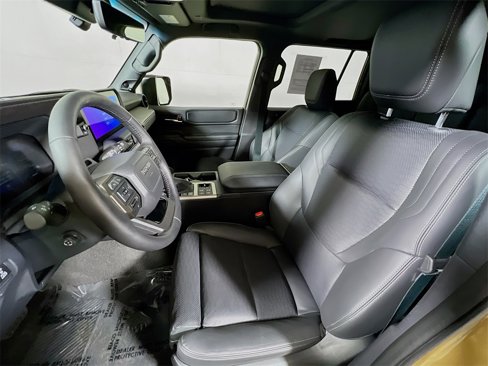 Certified 2025 Toyota Land Cruiser image 19