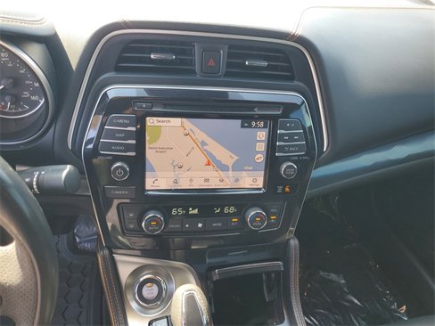 Used 2023 Nissan Maxima SR w/ Sport Mat Group image 21