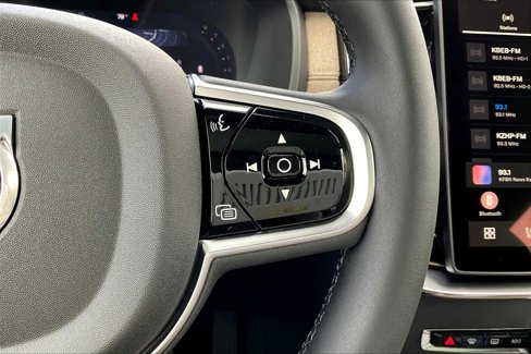New 2026 Volvo XC90 B6 Plus w/ Protection Package Premier image 18