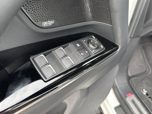 New 2025 Lexus LX 600 4WD w/ Luxury Package image 31