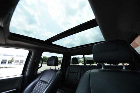 Used 2022 Ford F250 XLT w/ XLT Premium Package image 17