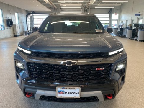 New 2026 Chevrolet Traverse Z71 w/ Enhanced Driving Package image 2