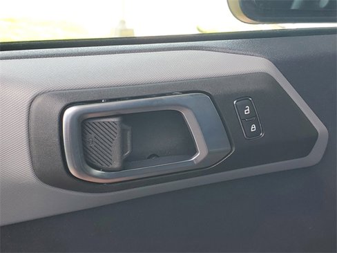 Used 2023 Ford Bronco Big Bend image 9
