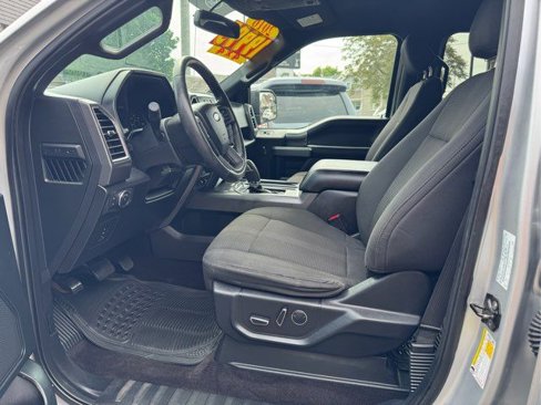 Used 2016 Ford F150 XLT w/ Equipment Group 302A Luxury image 9