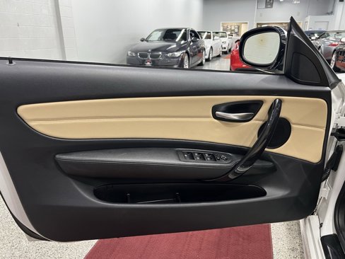 Used 2013 BMW 128i Convertible image 24