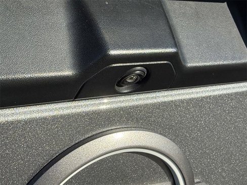 Used 2022 Nissan Frontier SV w/ Technology Package image 10