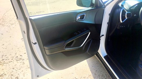 Used 2023 Kia Soul LX w/ LX Technology Package image 9