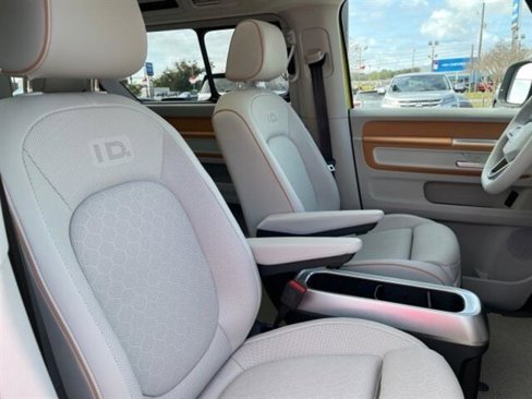 New 2025 Volkswagen ID. Buzz 1st Edition image 9