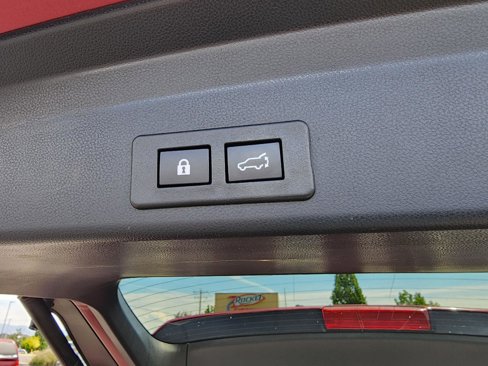 Used 2024 Subaru Ascent Limited w/ Technology Package image 12