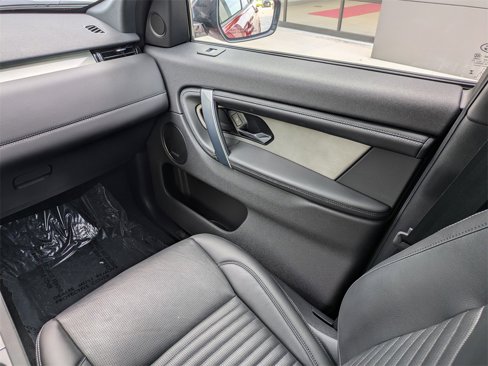 Certified 2024 Land Rover Discovery Sport Dynamic SE image 19