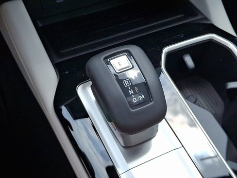 New 2025 Mitsubishi Outlander AWD image 7