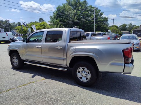 Used 2022 Toyota Tacoma SR image 5