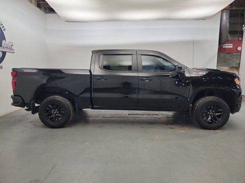 Used 2023 Chevrolet Silverado 1500 LT Trail Boss image 11