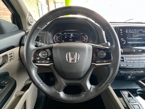 Used 2020 Honda Pilot Touring image 32