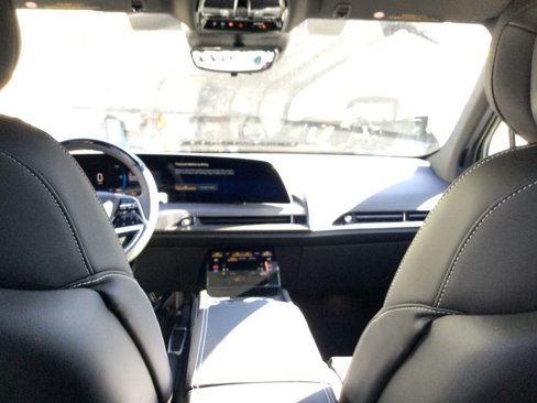 New 2026 Cadillac Vistiq Luxury image 33