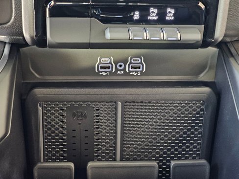 New 2026 RAM 1500 4x4 Crew Cab image 20